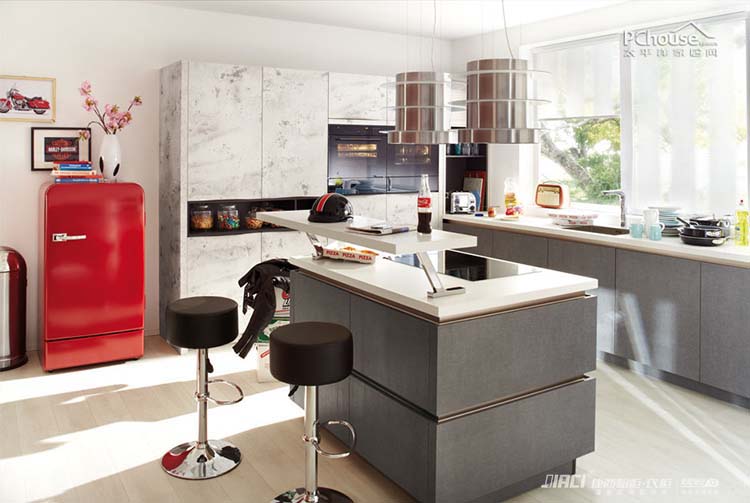 厨房清洁速成攻略| 粉碎油垢污垢和恶臭，虐出厨房新”净”界！