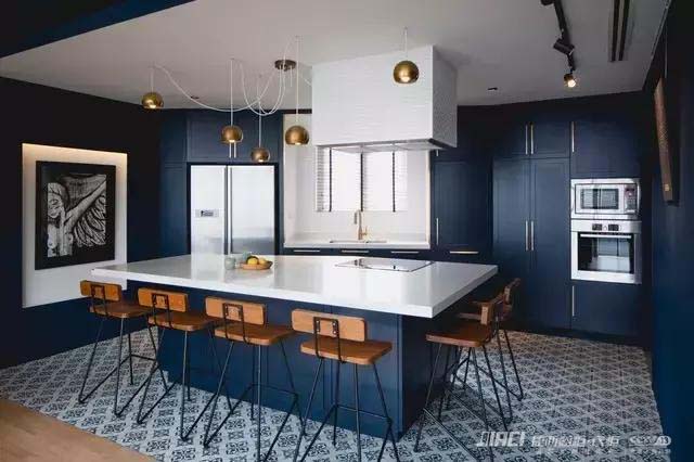 厨房的橱柜门板选什么材质的好啊？