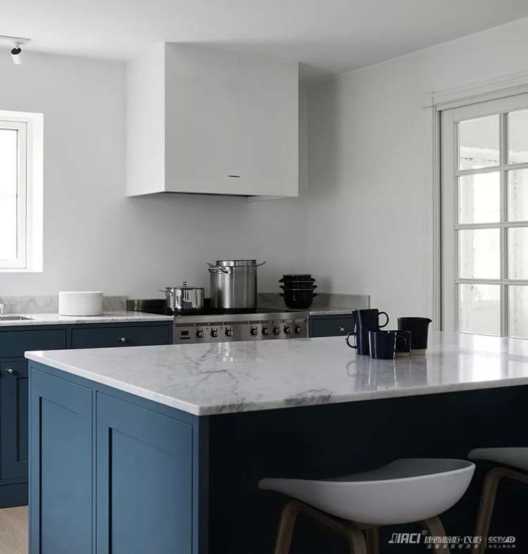 橱柜到底是“买”的好，还是“做”好？