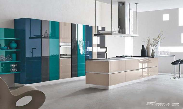 看见封面就一眼爱上的厨房，别墅厨房装修八大注意事项！ #厨房装修效果图#橱柜装修案例