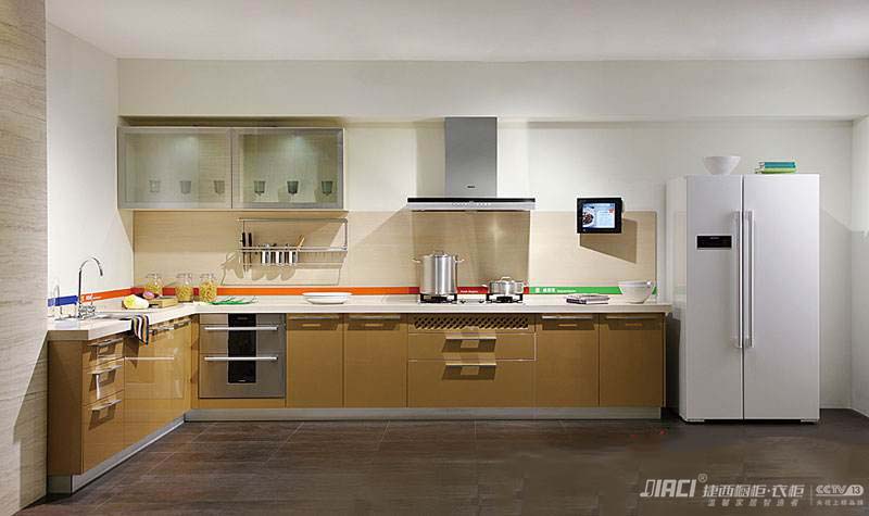 正常情况下，橱柜的长宽高分别是多少？急~