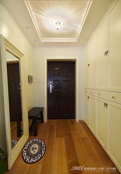 进门的过道过于狭长，玄关怎么选择？