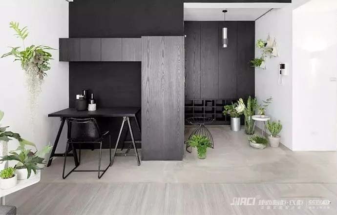 128㎡演绎空间理性，这样的黑白灰家居不太冷... #黑白灰家具设计效果图#黑白灰装修案例