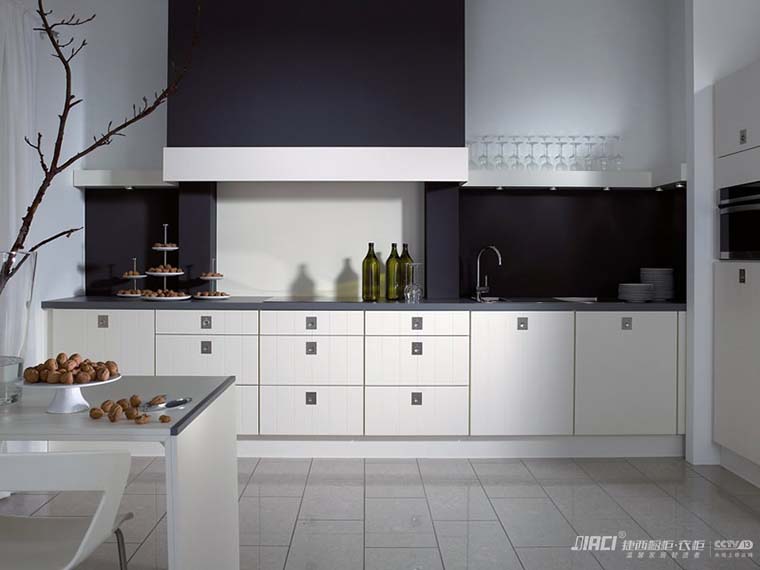 业内人士解答：定做橱柜多少钱一米？橱柜定制价格