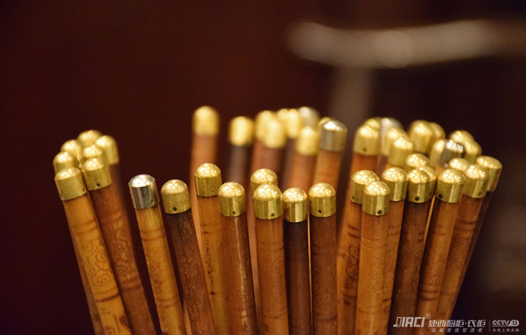 筷子使用多久更换一次？一日三餐，小心吃进去了看不见的东西