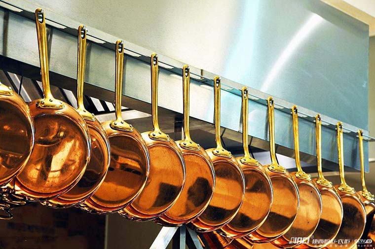 惊！七种不合格的锅具重金属中毒，别再乱买了...