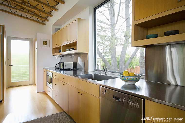 想要了解不同橱柜台面材料的保养方法吗？就是它了