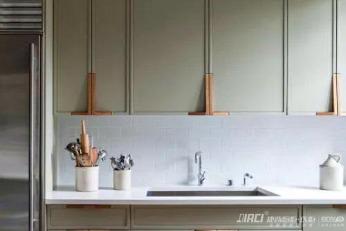 橱柜门板平常应该怎么保养和清洁？