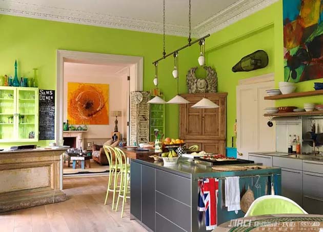 2米宽厨房，两面都做橱柜，尺寸怎么分配？门怎么设计呀 ？