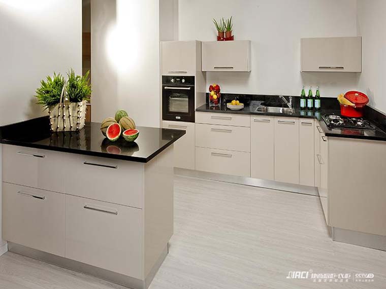 高分子橱柜门板好不好？什么是高分子橱柜？