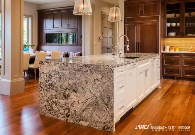 橱柜台面用大理石好还是石英石的好？