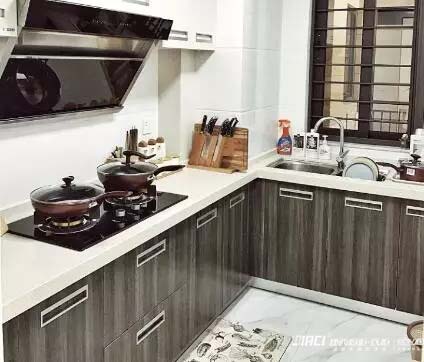 一般橱柜踢脚线缩进去多少合适？