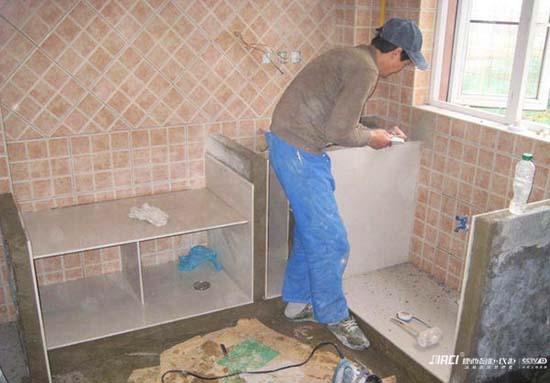 砖砌橱柜的施工步骤是什么？砖砌橱柜门的安装方法？