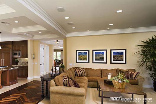 客厅有梁，下面放什么家具好一点？