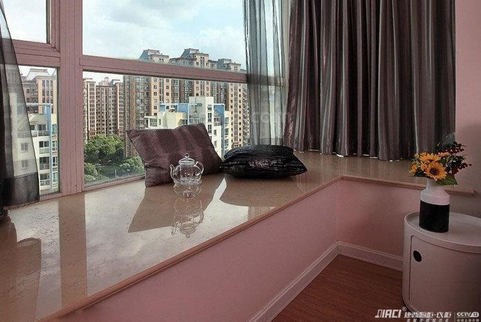 卧室飘窗是什么样子的？