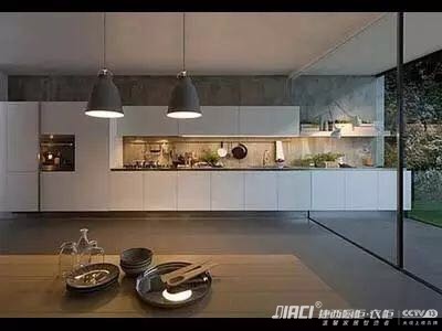 厨柜台面选大理石好还是石英石好？