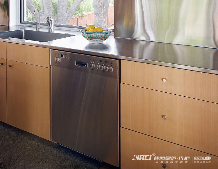 如何修复不锈钢台面划痕？