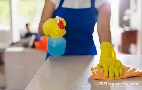 厨房水池和灶台灶具的清洁妙招