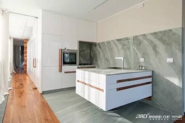 大理石台面不小心划破了，划痕如何修复好？