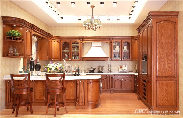 实木橱柜都说是实木的，为什么柜体不是实木的啊？