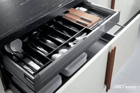 橱柜拉篮是不是越粗越有分量越好呢？