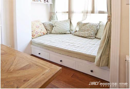 客厅阳台好看还是飘窗好看？ 