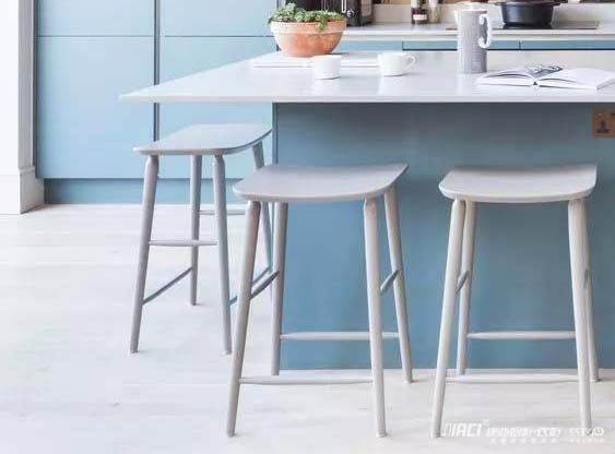 厨房橱柜进水和出水管如何安装？