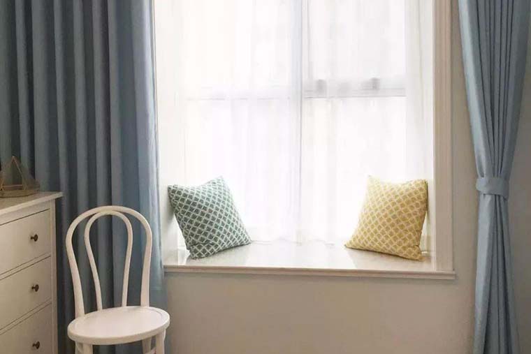 卧室定做飘窗好还是大大的落地窗好？