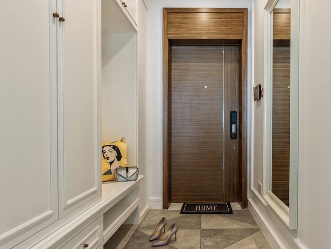 鞋柜和玄关放在进门的哪边好？