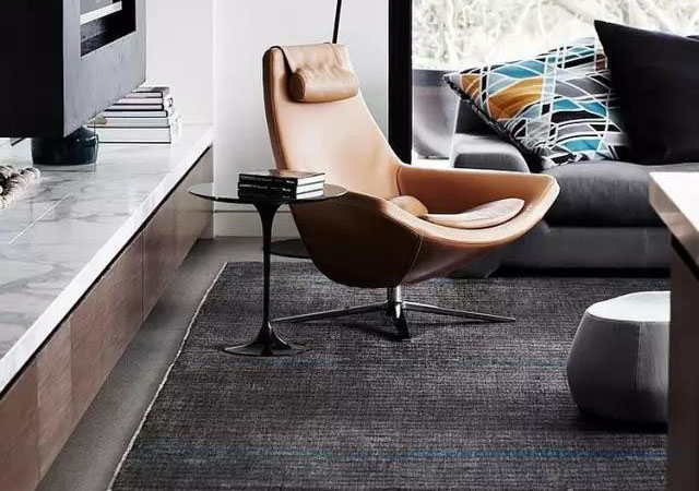 沙发椅的尺寸是多少？