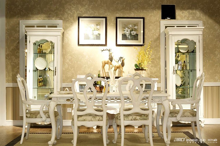 餐厅怎么设计高大上？餐厅家具色彩搭配
