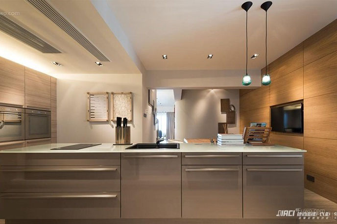 不锈钢橱柜台面怎么样？会生锈吗？