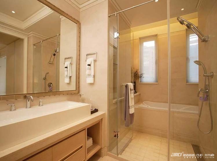 怎么选购浴室柜？卫生间洗脸池用什么材料好？