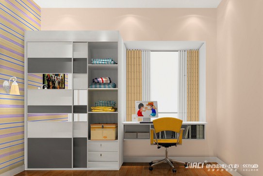 书桌都是用什么材质做的？选什么材料的书桌性价比高？