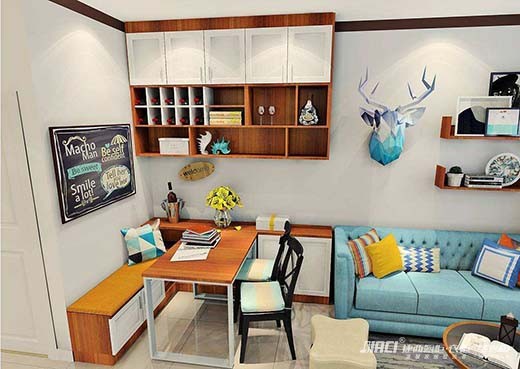 餐厅不大，就不能和爱人来个烛光晚餐了吗？