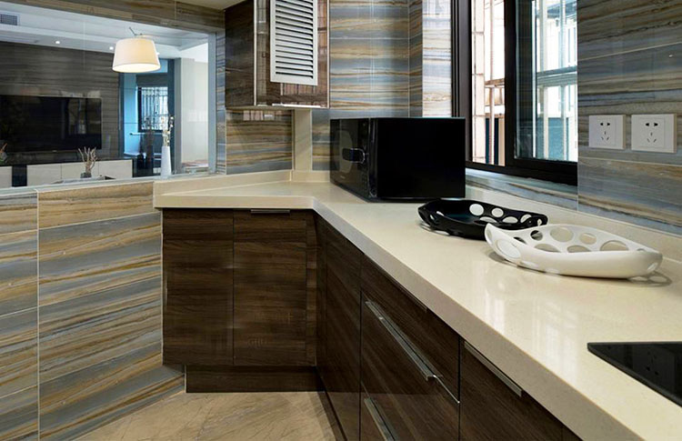 厨房可以装镜子吗？