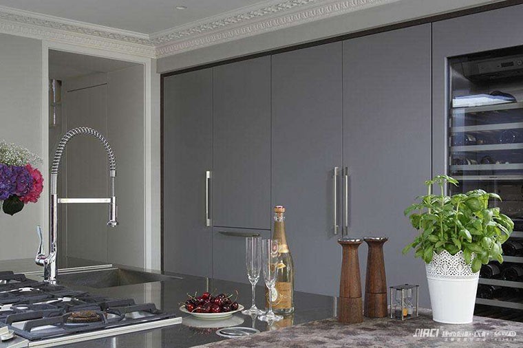 厨房台面换成不锈钢台面怎么样？