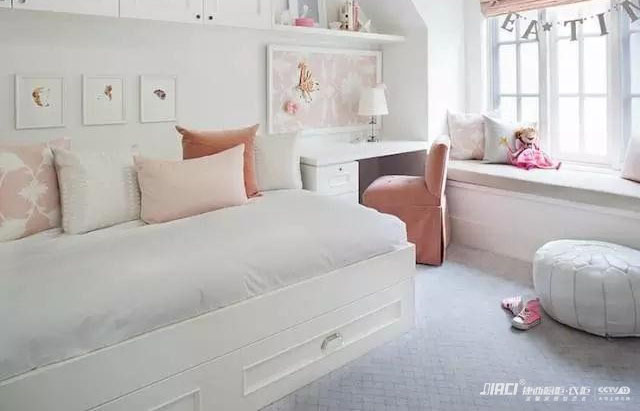 为什么梳妆台不能对着床呢？