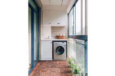 封阳台用什么材料好呢？