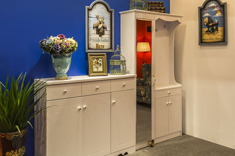 玄关柜尺寸高度控制在多少比较适合?