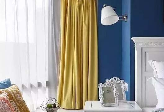 飘窗窗帘设计在什么位置好？