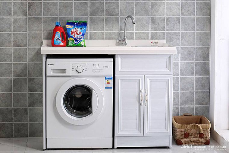 定制家具中，阳台洗衣柜标准尺寸大小是多少？