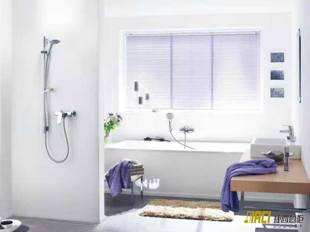 小户型卫生间采光不好怎么解决？