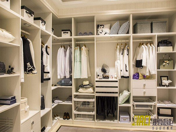 整体衣柜该如何挑选？