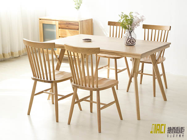 家用餐桌椅子选购时要注意什么?