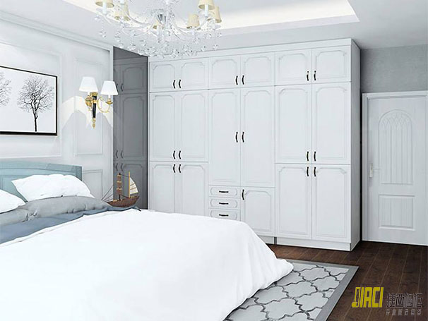 衣柜是平开门好，还是推拉门好？听老木工说完，才注意到这些小细节！吓得立马去改订单！