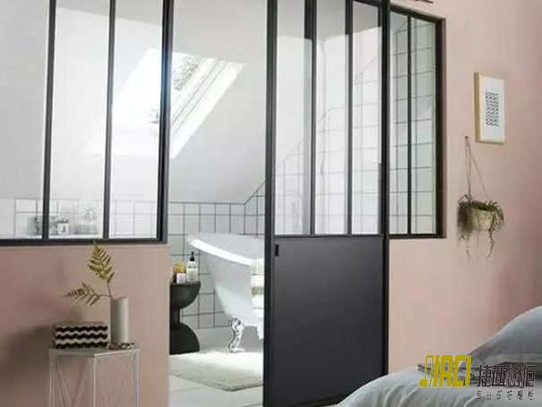 卫生间和衣帽间到底选谁？谁才是你家主卧的绝配！