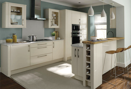 捷西橱柜亮光家具 让生活更时尚、环保