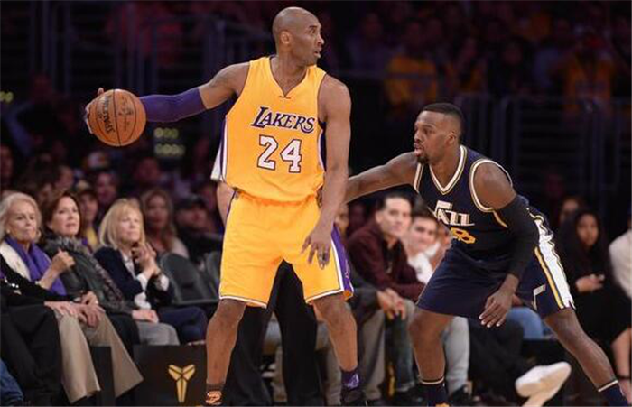 科比的最后一场 正是捷西衣柜节的第一场