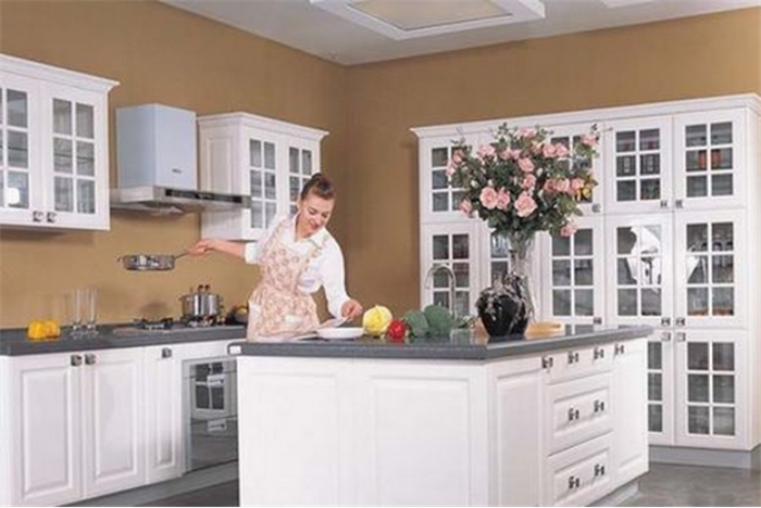 雨下得那么大 你怎么能不保养ta